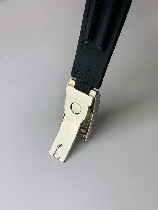 Rolex Oyster Perpetual Luxury Timepiece – Timeless Stainless Steel Dial With Premium Rubber Strap Without Box