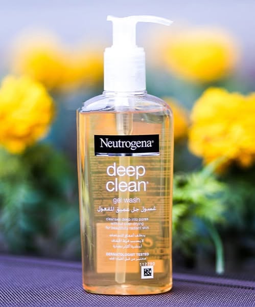 Neutrogena Deep Clean Gel Wash